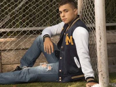 Liam_walk_: Good or your bad guy ( фото)