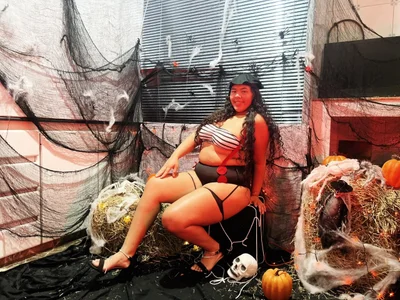 VictoriaRoose happy halloween 🎃💀🎀 Foto 2