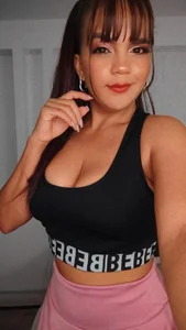 MaiaPetitte_ hey Pic