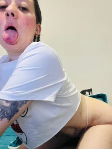 Valeriana00 playing hard Pic 2