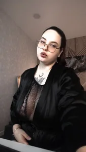 Kity_MooreeJust Me图片