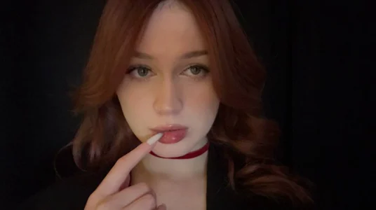 RemyLarson: Public ( фото)