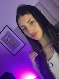 soffy_hilltom Under my skirt I have a wet surprise for you 🙈💦 Pic 3