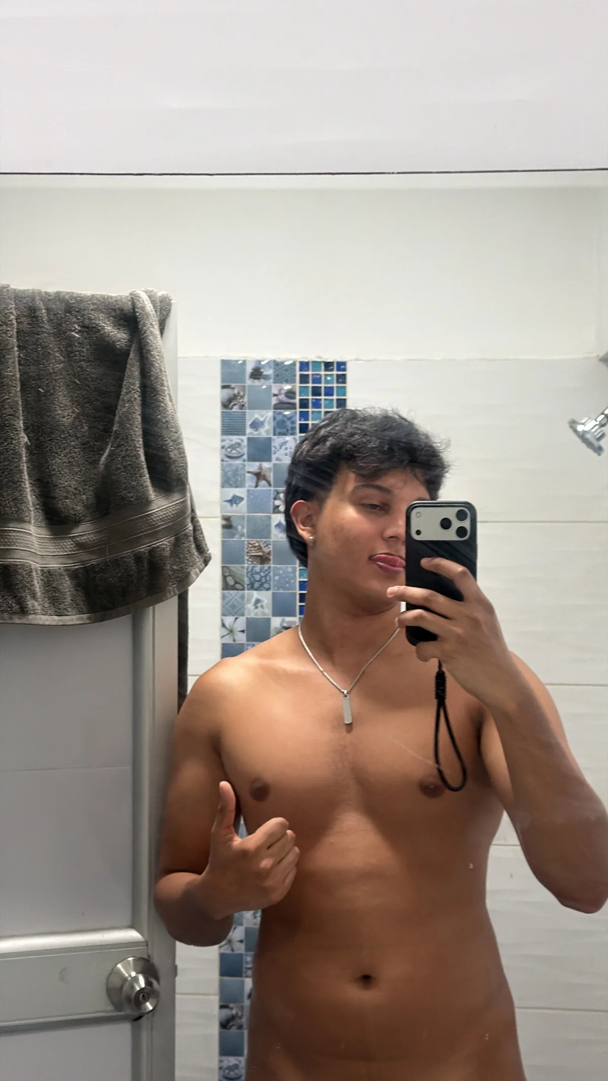 Foto  988 de Leo_Savage_ – em alta