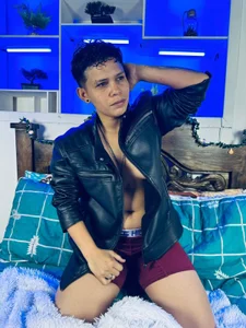 lesbian_Leslie_y_Alizon ALLISON TOMBOY Billede 9