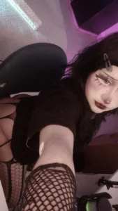 toky_doll ꪆৎ 　⌢ 𝒿͟𝓊͟𝓈͟𝓉͟ 𝓂͟𝑒 ɞ Pic 5