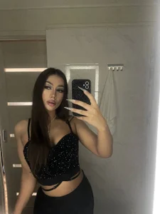 SelenaLane Public зображення