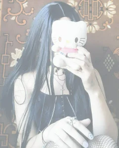 EllaPeony Public Immagine  4