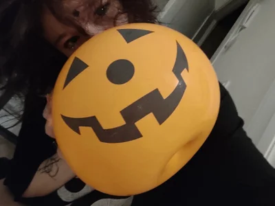 finna_be photo with pumpkin bro 圖片