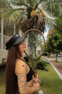 MaryLewis_ A round of tennis?🥎 Pic 3