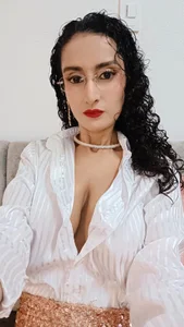 Holyjacky_ What do you think if I give you a Spanish lesson? Immagine 