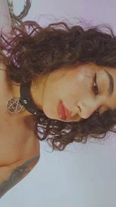 AliceStevens_ A girl who dominates you Pic 2