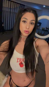 DesiMissy Let's train together 👀 Poză