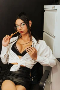 Caeli_Thalyana sexy secretary Pic 7