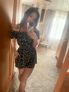 SuzySult: Public ( 4 фото)