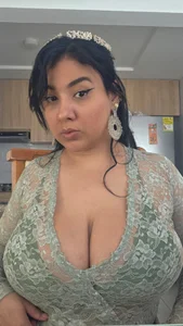 rosebigboobs 💚☘I am a sexy and floral earth mother💚☘ Bilde 3