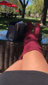 Scarlettebelle: Public ( 2 фото)