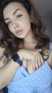 WowwGirl: streams ( 3 фото)