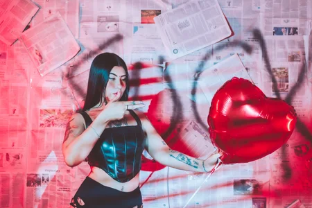 MegganLuna F+ck St Valentin Bilde 3