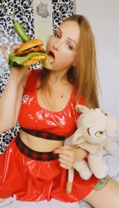 LadyTatiana_Annabelle Public صورة واحدة|LadyTatiana_Annabelle Public صورتان|LadyTatiana_Annabelle Public  3 صور|LadyTatiana_Annabelle Public  3 صورة