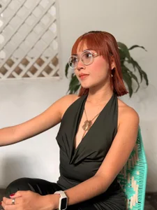 Mia-Valeria- Public Pic 2