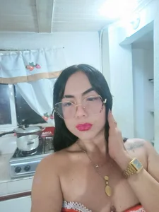 Amalia_Bigass about me Pic 2