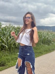 Anya_Sky Public Billede 2