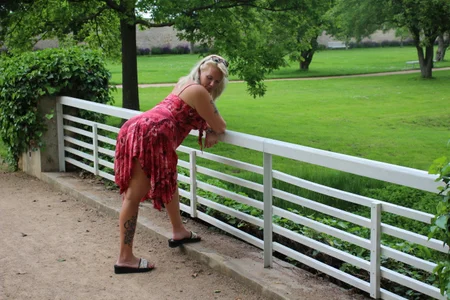 sexywildcat40 Milf in the Park :) Pic 7