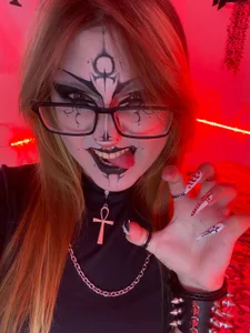GIVE ME YOUR SOUL😈❤️ od CucKuhta  4 snímek
