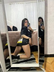 I'm really playful today, do you want to see what happens next? od EmmyEvans1  4 snímek