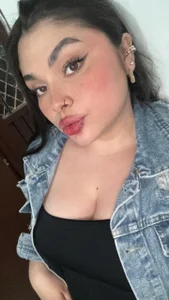 Salome_pink18 Public Pic 2