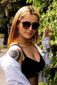 julietaanalsquirt hi fashion Foto