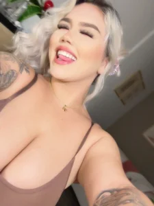 SalomeStorm_ Big boobs Pic