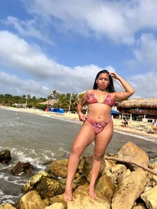 marywhitee__ enjoy me in a bathing suit Foto