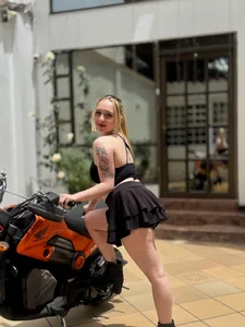Horny motorcycle💖 de Liaroberts1  5 Imagens