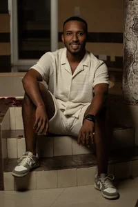 JamesParck "I'm going to touch your soul ... and the rest too."  2টি ছবি