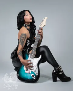 REDHOTTER_ Your favorite guitarist Immagine 