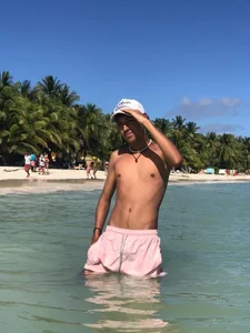 _Aronsmithx Public Pic