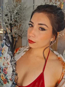 Zdjęcia ElizabethAdams_ Elizabeth kimono sexy:  3