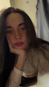 RavenTonic Nice to meet you, I'm Kristina Poză 5