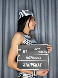 AmyPalmmerのPrisoner 🔥の 2枚の写真