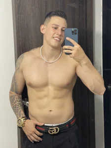 Muscle_King_Cum Public Foto 6