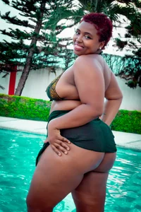 bigbutti_naomi Pool party 👙 💦 Pic 5