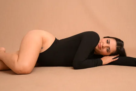 lizeth_x BLACK SUIT Pic 2