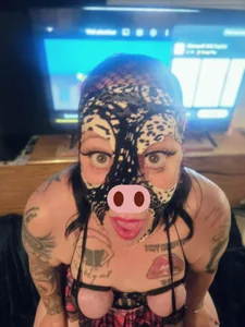 FilthyGorgeous79 Public Pic 3