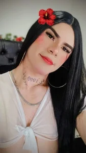 Roseanne_Park- Public Pic 3