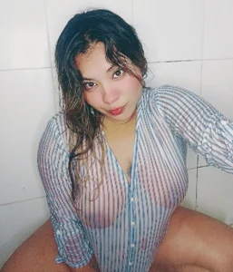 AsshleyVillaloboss Wet shirt 🥵🍒🍑🚿 사진 5