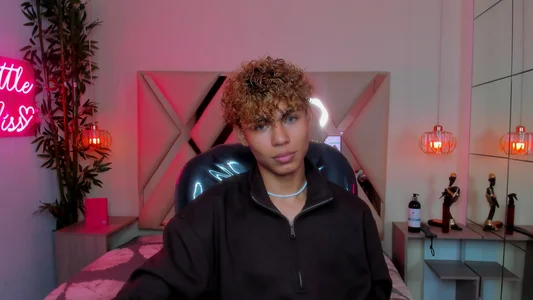Anyelo_Twink Online Now Hình