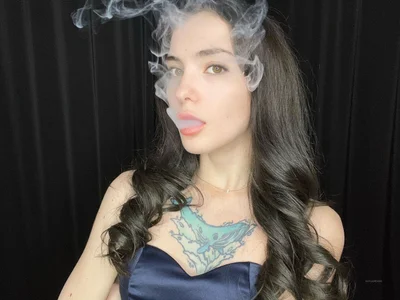 OliviaWin's smoke cigarettes Sex Photo 4