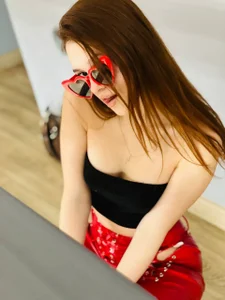 LolaLemona Public Pic 5